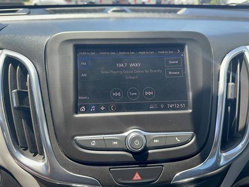 Used 2020 Chevrolet Equinox LS AWD/4WD image 13