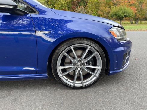 Used 2017 Volkswagen Golf 4-Door image 29