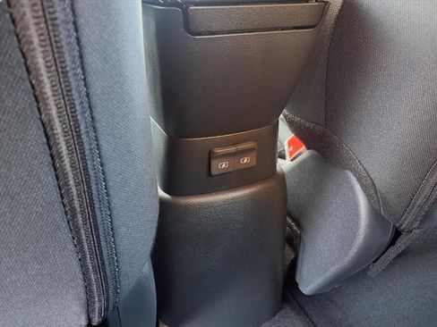 Used 2025 Nissan Kicks Play S image 23