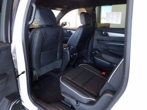 Used 2025 Buick Enclave Preferred image 20