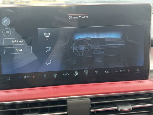 Certified 2025 Lincoln Corsair Reserve w/ Rear Removable Package Tray image 23