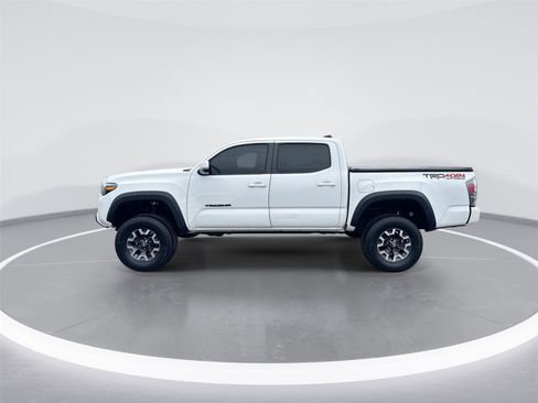 Used 2021 Toyota Tacoma TRD Off-Road AWD/4WD image 5