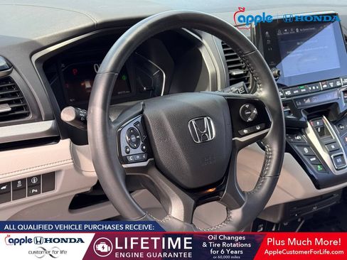 Used 2024 Honda Odyssey Touring image 10