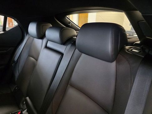 New 2026 MAZDA MAZDA3 Hatchback w/Premium Plus Pkg image 10