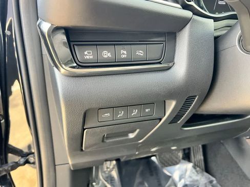 Certified 2025 MAZDA CX-30 2.5 Turbo w/ Premium Plus Pkg image 17