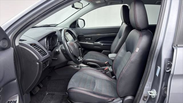 Used 2025 Mitsubishi Outlander Sport SE AWD/4WD image 12