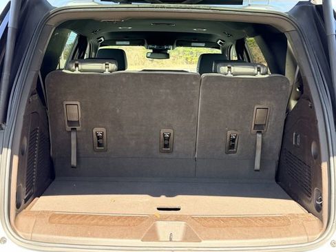 Used 2024 Chevrolet Tahoe LT image 17