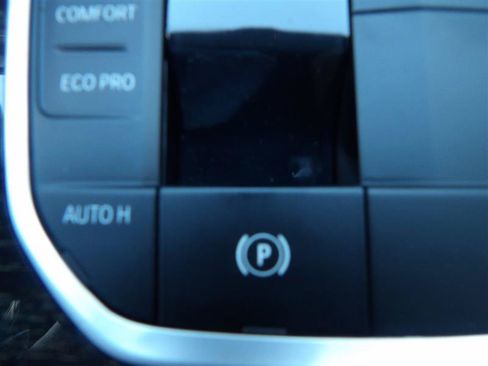 Used 2021 BMW 330i xDrive Sedan w/ Convenience Package AWD/4WD image 20