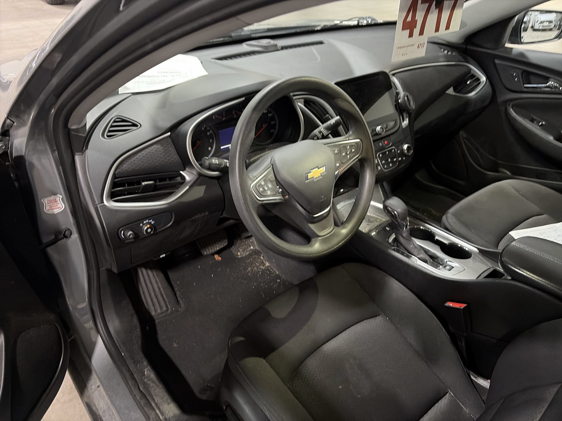 Used 2024 Chevrolet Malibu LT FWD image 11