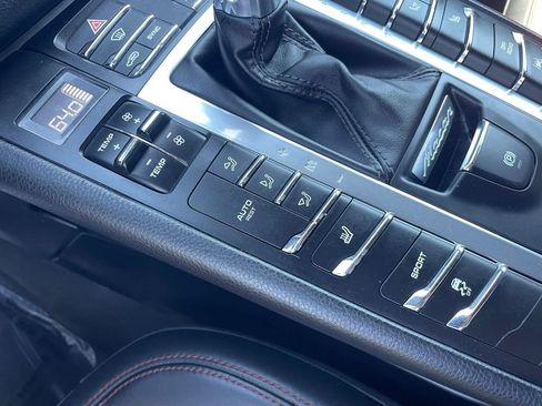 Used 2017 Porsche Macan image 28