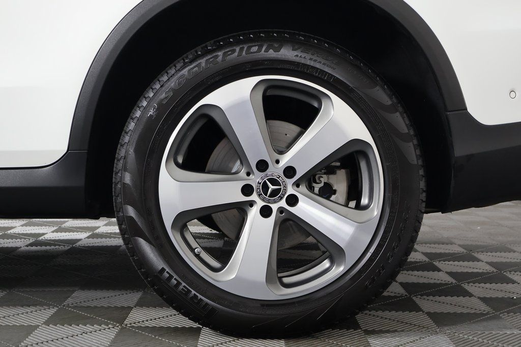 Used 2021 Mercedes-Benz GLC 300 image 16