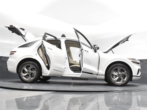 New 2026 Genesis GV70 2.5T Select image 19