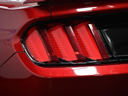 Used 2016 Ford Mustang GT Premium RWD image 15