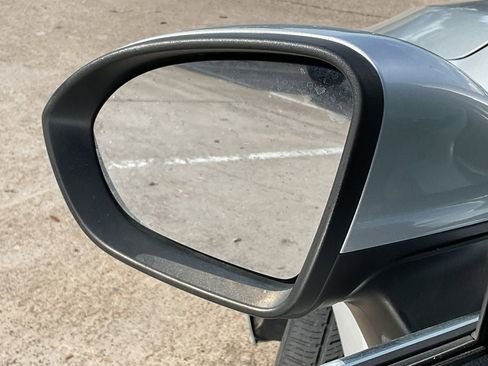 Used 2019 Chevrolet Cruze LT w/ LT Fleet Convenience Package image 11