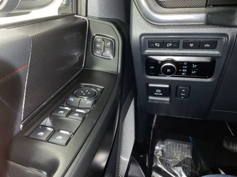 Used 2024 Ford F150 Raptor AWD/4WD image 21
