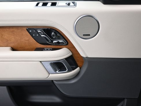 Used 2021 Land Rover Range Rover Westminster Edition image 14