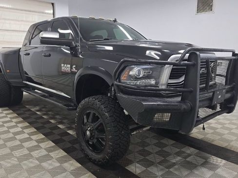 Used 2018 RAM 3500 Laramie Longhorn AWD/4WD image 2