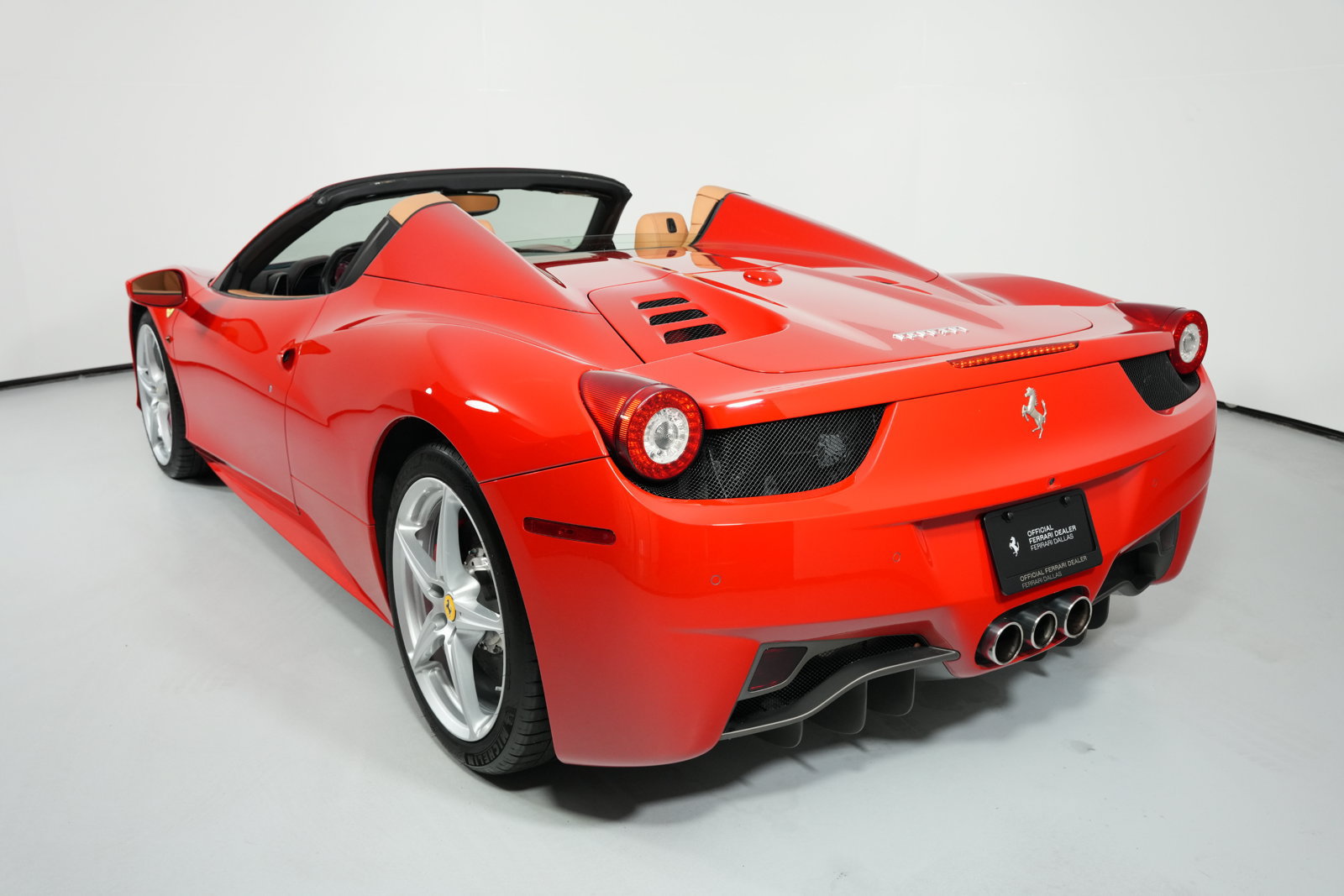 Certified 2012 Ferrari 458 Spider RWD image 22