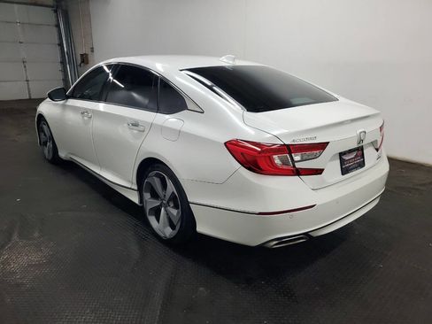 Used 2018 Honda Accord Touring image 5
