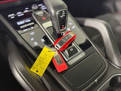 Certified 2021 Porsche Cayenne GTS AWD/4WD image 27
