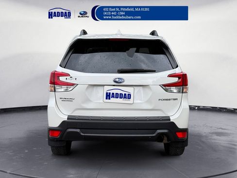 Used 2021 Subaru Forester Premium AWD/4WD image 4
