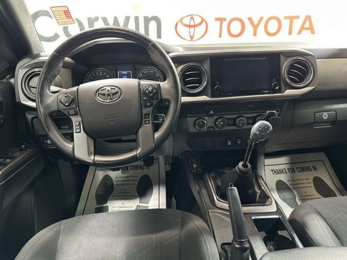 Used 2019 Toyota Tacoma TRD Off-Road image 21