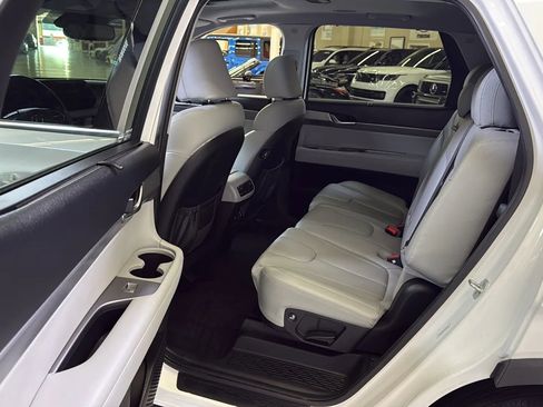 Used 2022 Hyundai Palisade SEL w/ 8P Bench Seat Package FWD image 25