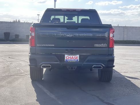 New 2026 Chevrolet Silverado 1500 High Country AWD/4WD image 7