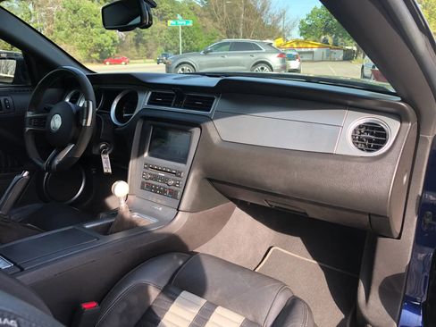 Used 2010 Ford Mustang Shelby GT500 image 16