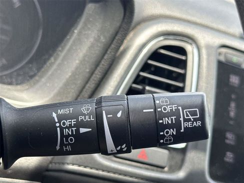 Used 2018 Honda HR-V EX image 22