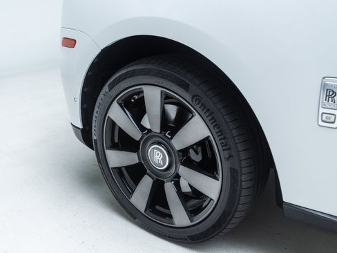 Used 2019 Rolls-Royce Cullinan AWD/4WD image 11