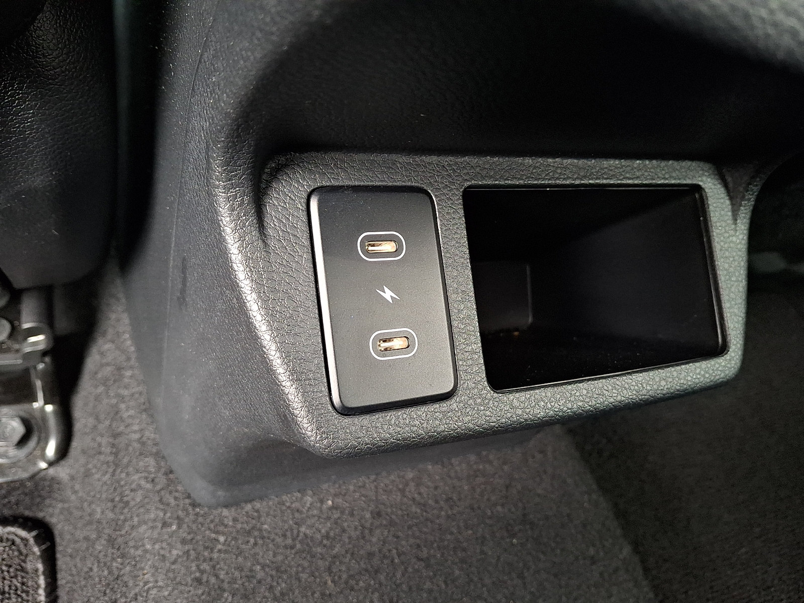 Used 2024 Kia Seltos S AWD/4WD image 11