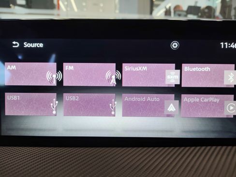 Used 2025 Nissan Kicks SR FWD image 17