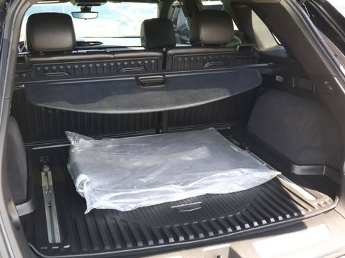 Used 2025 Cadillac XT5 Premium Luxury w/ Technology Package FWD image 21