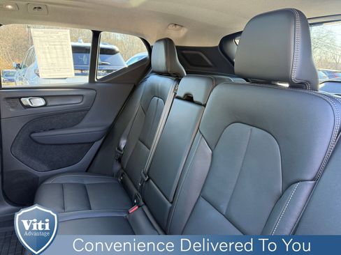 Used 2024 Volvo XC40 B5 Ultimate w/ Protection Package Premier image 22