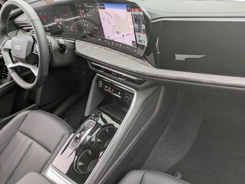 New 2025 Audi Q5 Premium Plus image 36