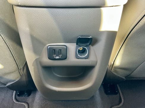 Used 2020 GMC Canyon SLE w/ Elevation Edition image 30