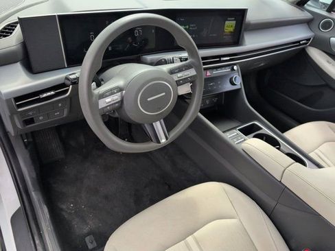 Used 2025 Hyundai Sonata SEL FWD image 15