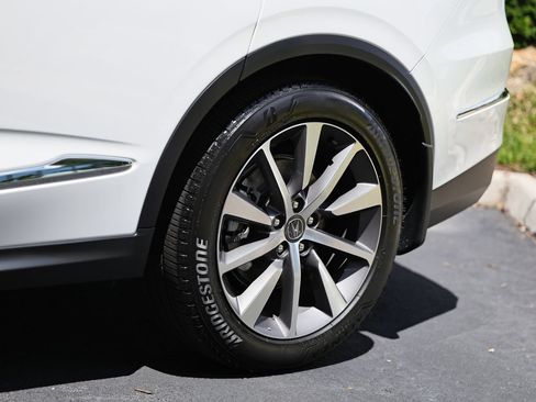 Used 2025 Acura MDX w/ Technology Package AWD/4WD image 10