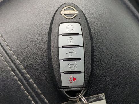 Used 2022 Nissan Pathfinder SL w/ SL Premium Package image 36