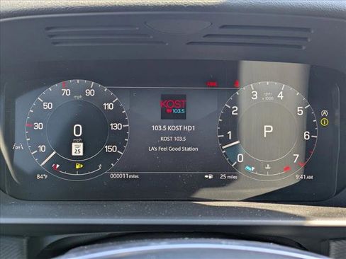 New 2025 Land Rover Discovery Dynamic SE image 11