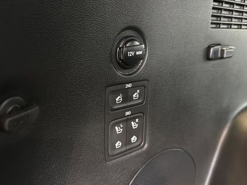 Used 2021 Hyundai Palisade Calligraphy image 21