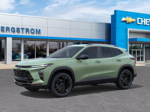 New 2026 Chevrolet Trax ACTIV image 2