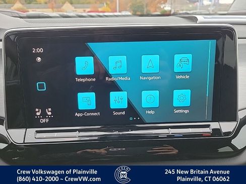 New 2026 Volkswagen Atlas Cross Sport SE image 14