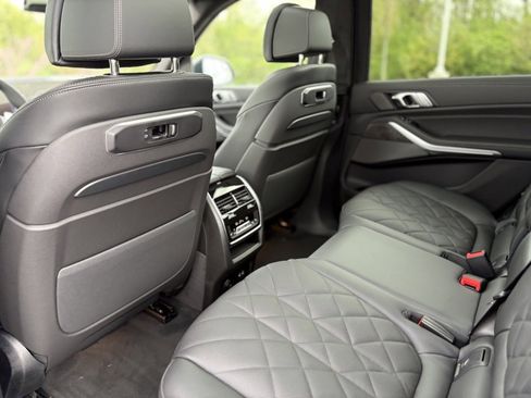 Used 2026 BMW X7 xDrive40i w/ M Sport Package image 20