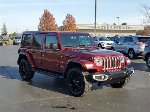 Used 2021 Jeep Wrangler Unlimited Sahara w/ Cold Weather Group image 2