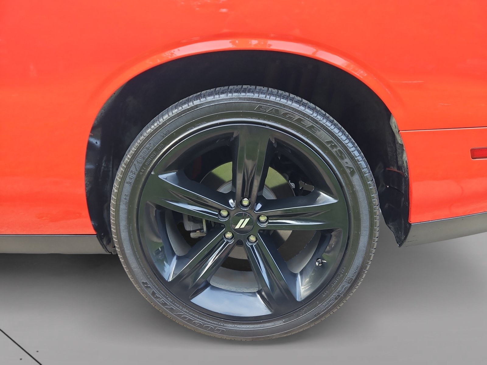 Used 2018 Dodge Challenger R/T w/ Cold Weather Group RWD image 15