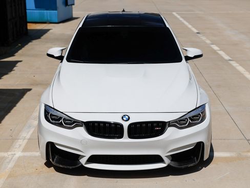 Used 2018 BMW M3 RWD image 21