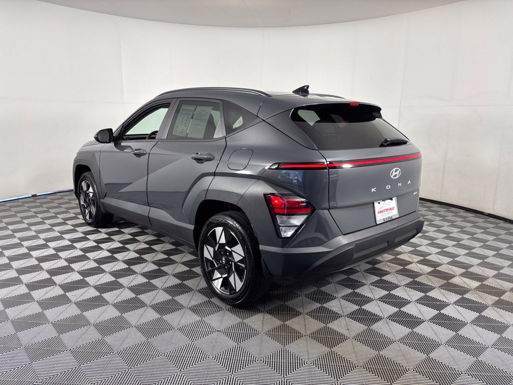 Used 2024 Hyundai Kona SEL AWD/4WD image 7