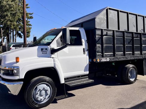 Used 2007 Chevrolet Kodiak C4500 2WD Regular Cab image 3